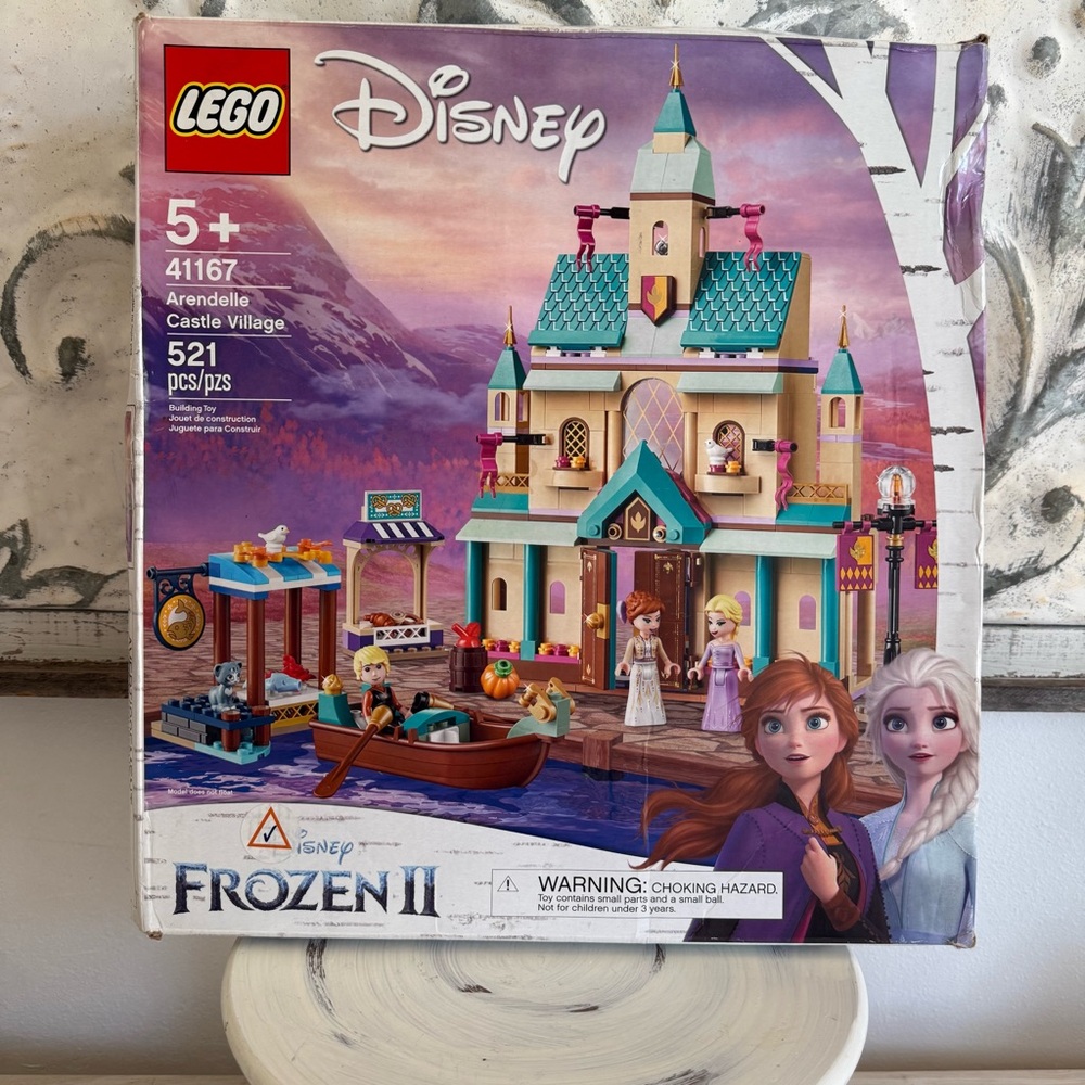 LEGO Disney Frozen II Arendelle Castle Village Set - Multicolor